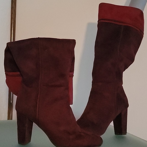 Boots - Picture 2 of 3